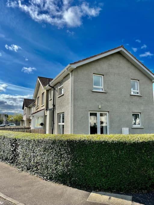 Conveniently Located, Close To City And Quiet Area Londonderry ภายนอก รูปภาพ